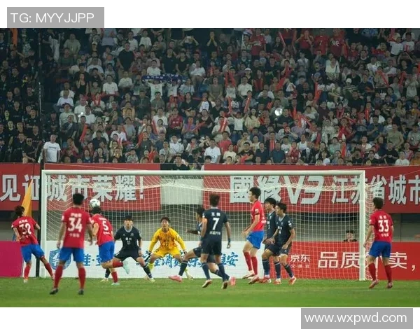 厄多瓜尔足球明星崛起之路:从草根到顶级球员的奋斗历程 厄多瓜尔足球明星崛起之路:从草根到顶级球员的奋斗历程